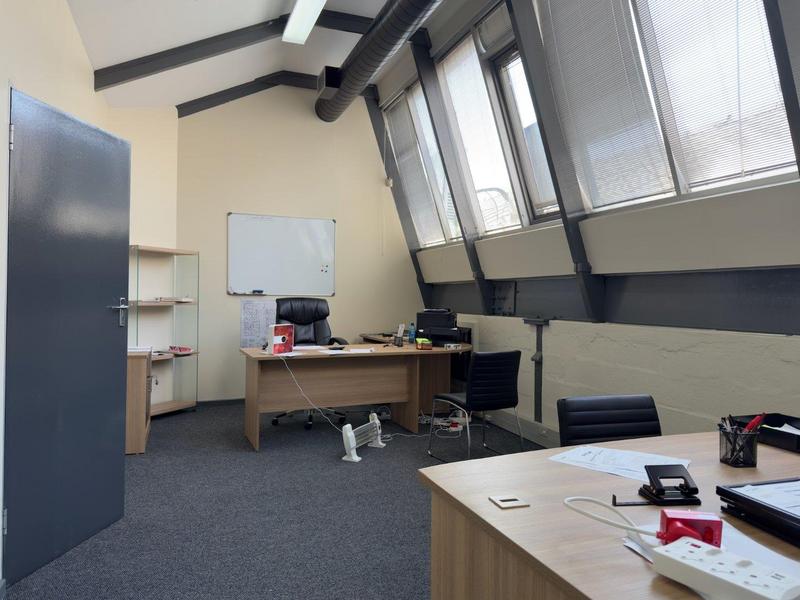 To Let commercial Property for Rent in Mowbray Western Cape